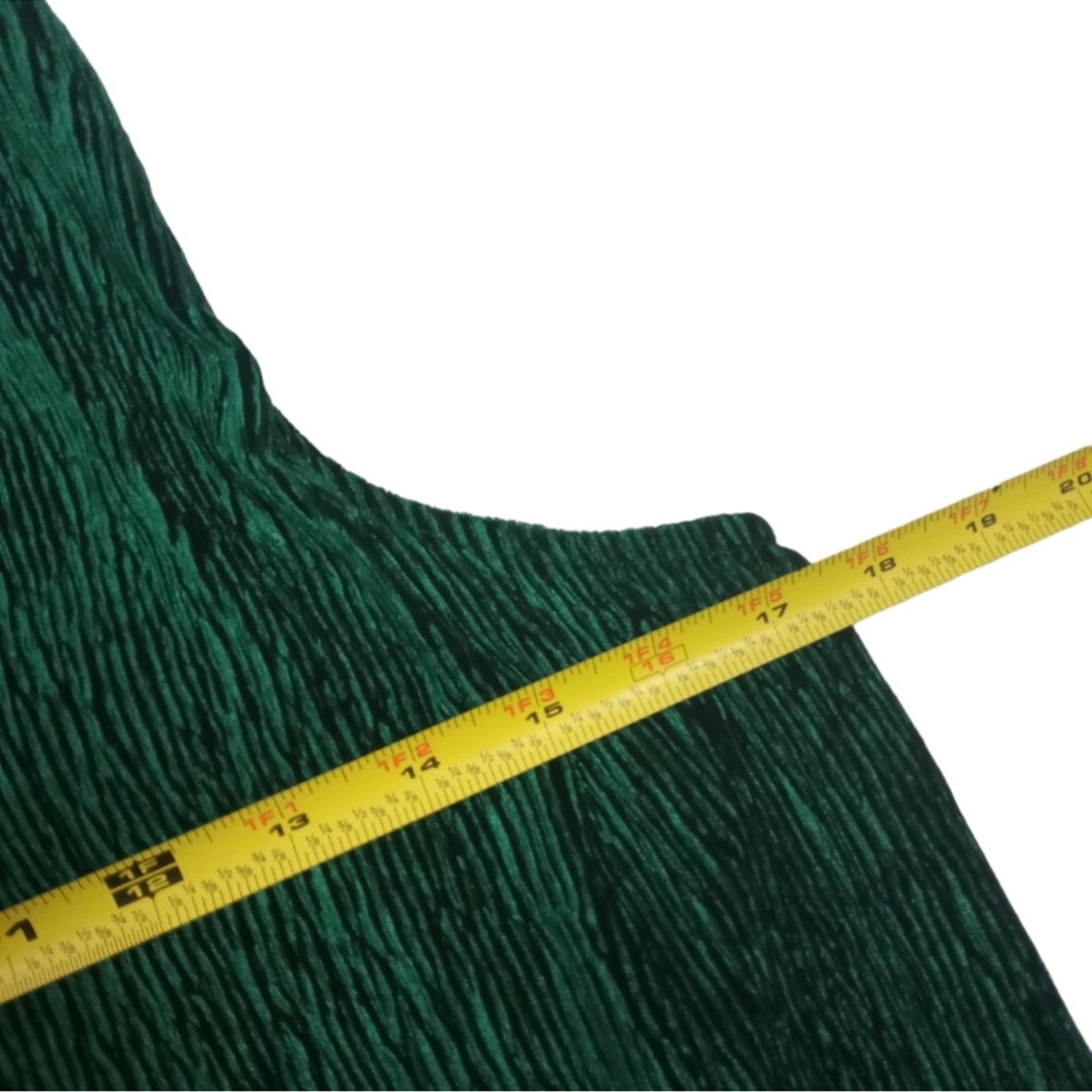Maeve Adrienne Twist-Back Velvet Midi Dress in Green - Picture 6 of 8